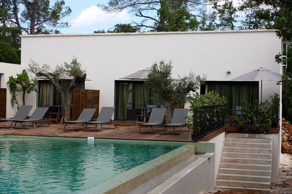Sous Les Oliviers - Piscine Chauffee - Studios De Standing Tout-Equipes Saint-Maximin Camera foto
